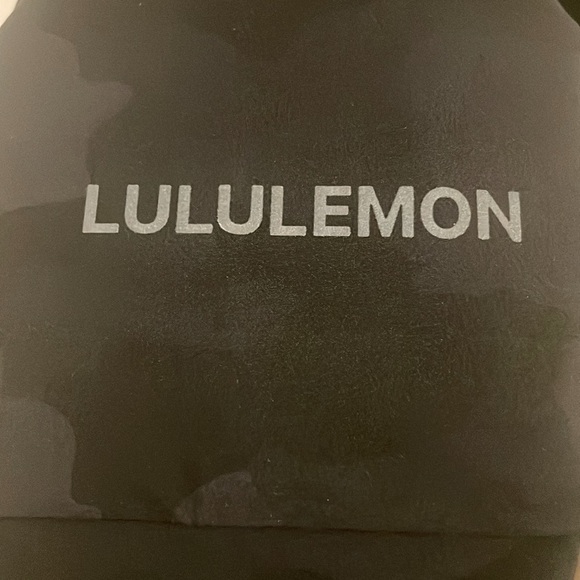 *NWOT Lululemon Camo Mist Over Windbreaker - Picture 5 of 6